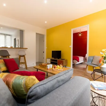 Elegant & Ensoleille - Centre-ville Apartment